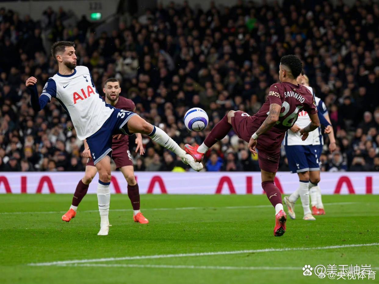 kaiyun电竞-曼联平曼城，英超前景蒙上一层阴影(曼城英超首战迎利好)